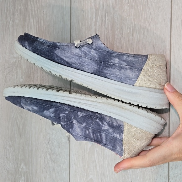 Hey Dude Women Wendy Tie Dye Navy Loafer Slip On Shoes Sz 7 - Picture 8 of 11